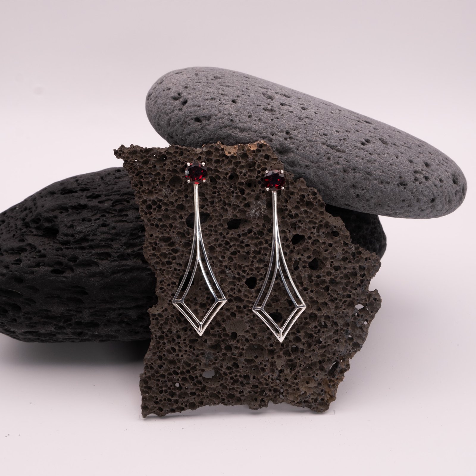 Pendiente Instinto Granate